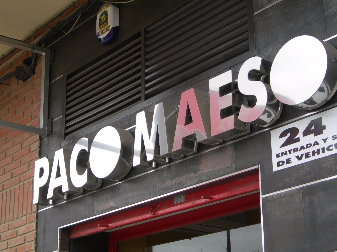 Paco Maeso Rótulos | Ventajas de los rótulos luminosos en Albacete