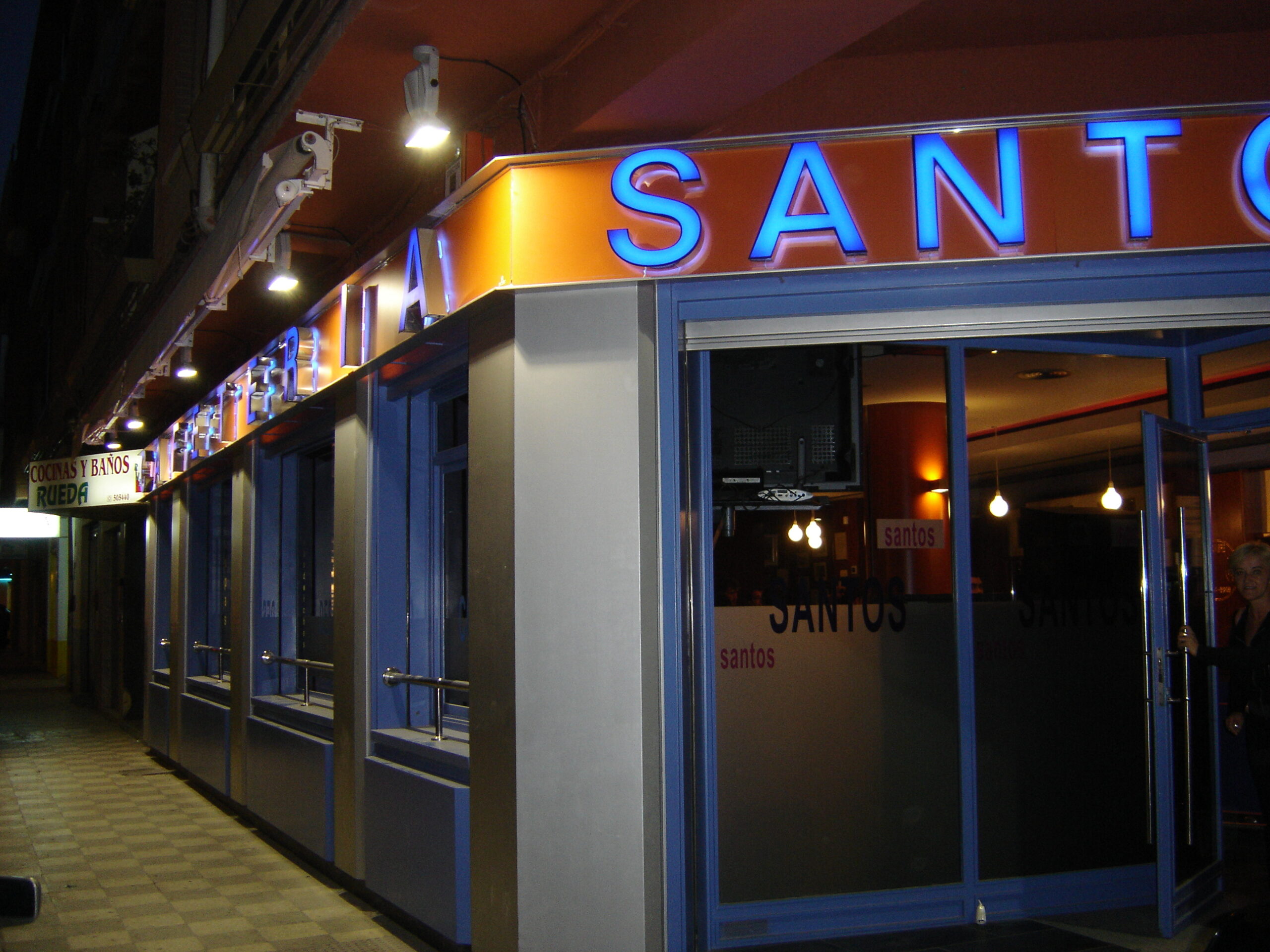 CAFETERIA SANTOS-3