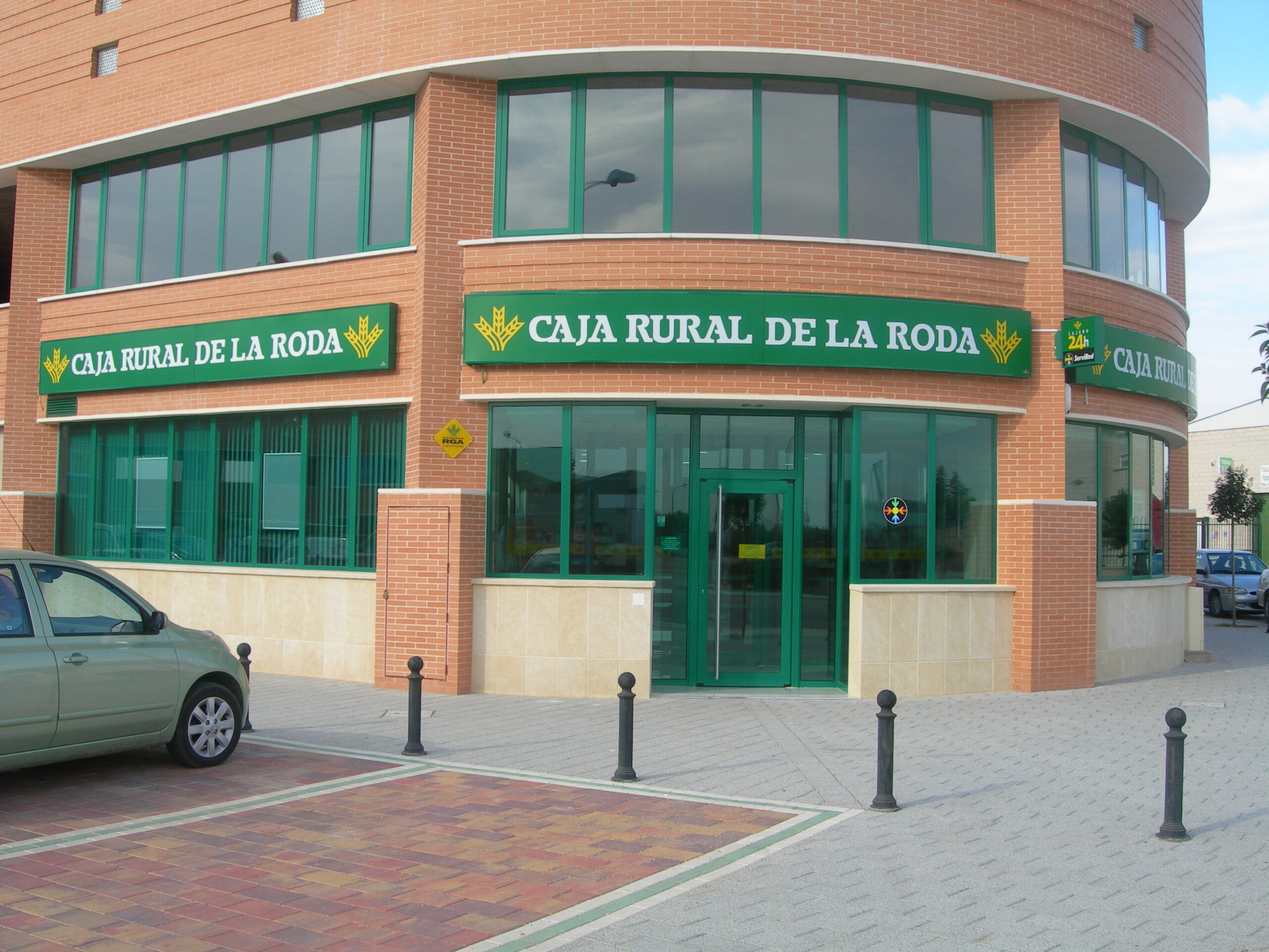 CAJA RURAL DE LA RODA (2)